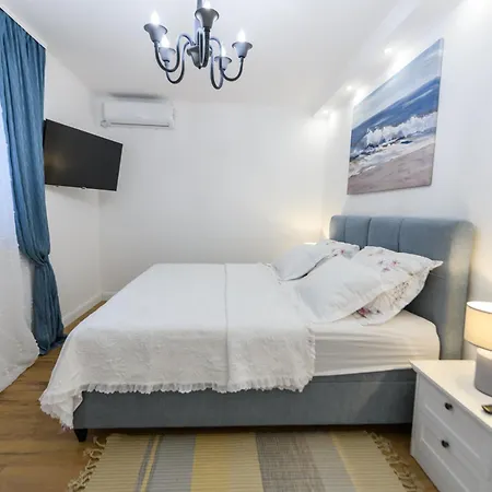 Miranda With Terrace And Bbq By The Sea アパート *