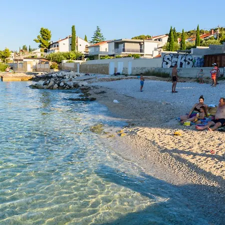 アパート Miranda With Terrace And Bbq By The Sea *