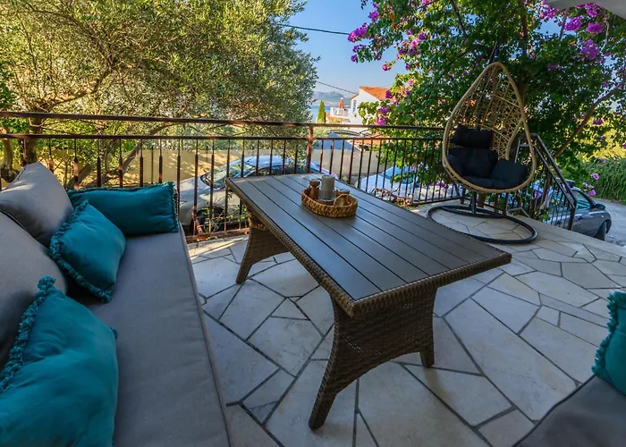 Miranda With Terrace And Bbq By The Sea Lejlighed *