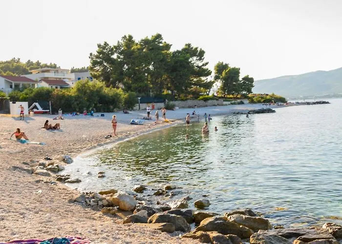 Miranda With Terrace And Bbq By The Sea Slatine