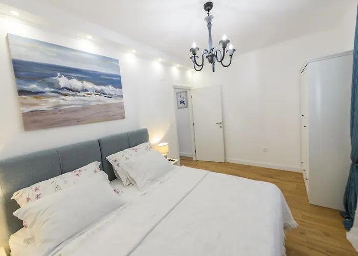 Miranda With Terrace And Bbq By The Sea Lägenhet *