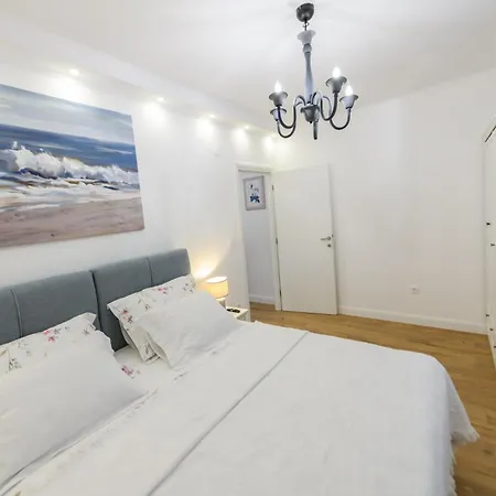 Miranda With Terrace And Bbq By The Sea Apartamento *