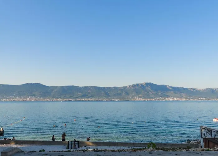 Apartment Miranda With Terrace And Bbq By The Sea