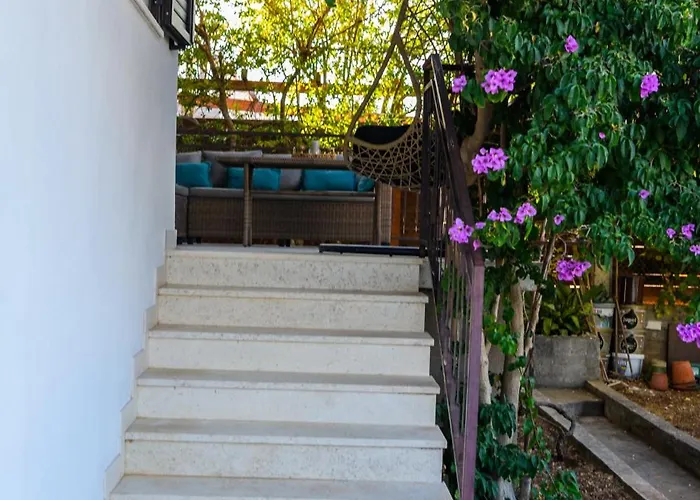 Miranda With Terrace And Bbq By The Sea Slatine